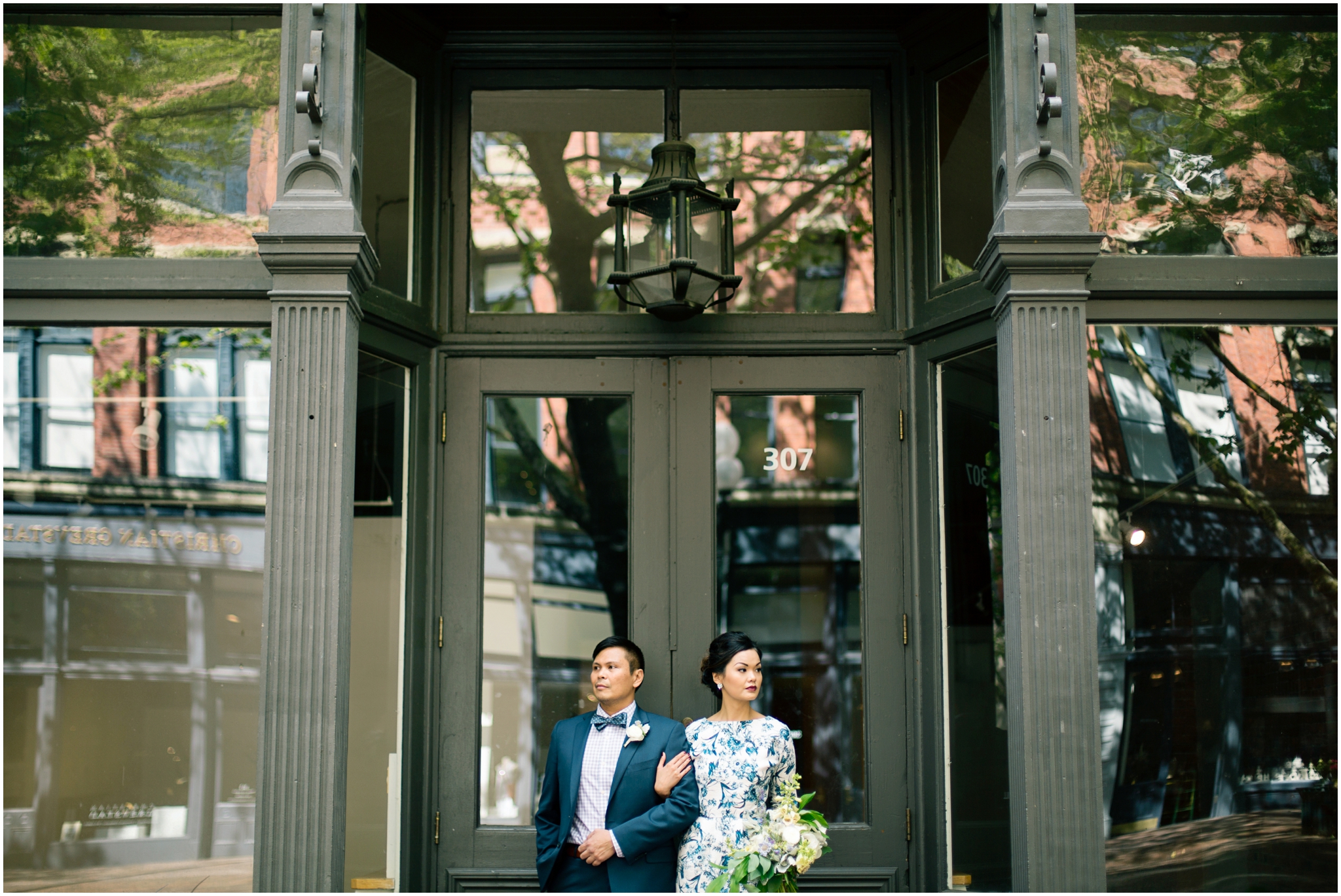 1-Bride-Groom-Romantic-Editorial-Portraits-Occidental-Park-Pioneer-Square-Seattle-Wedding-Day-Photographer-Photography-by-Betty-Elaine