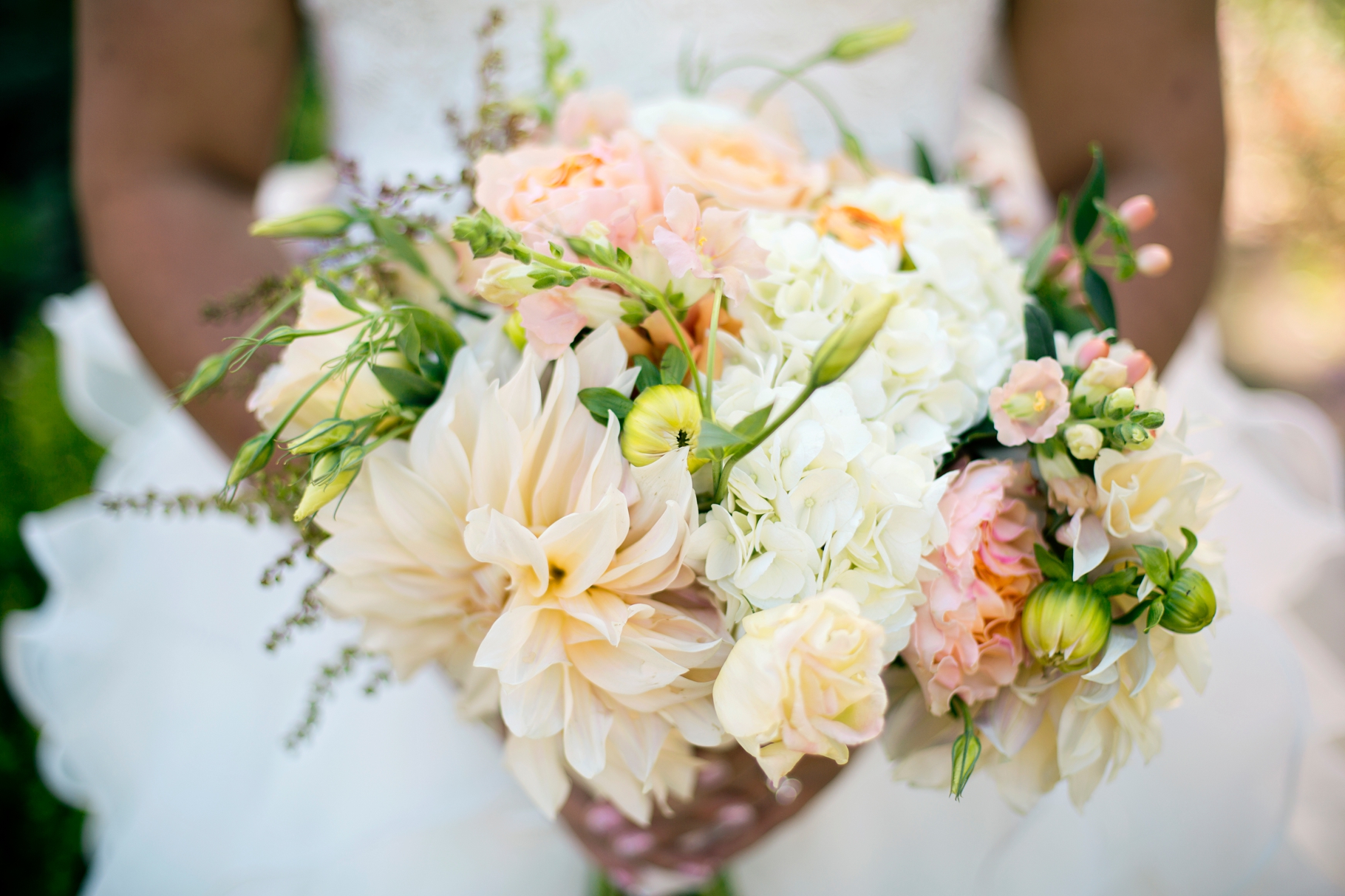 7-Bridal-Bouquet-Flowers-Dahlias-Bride-Portraits-Robins-Nest-San-Jaun-Island-Roche-Harbor-Resort-Wedding-Photographer-Northwest-Seattle-Photography-by-Betty-Elaine