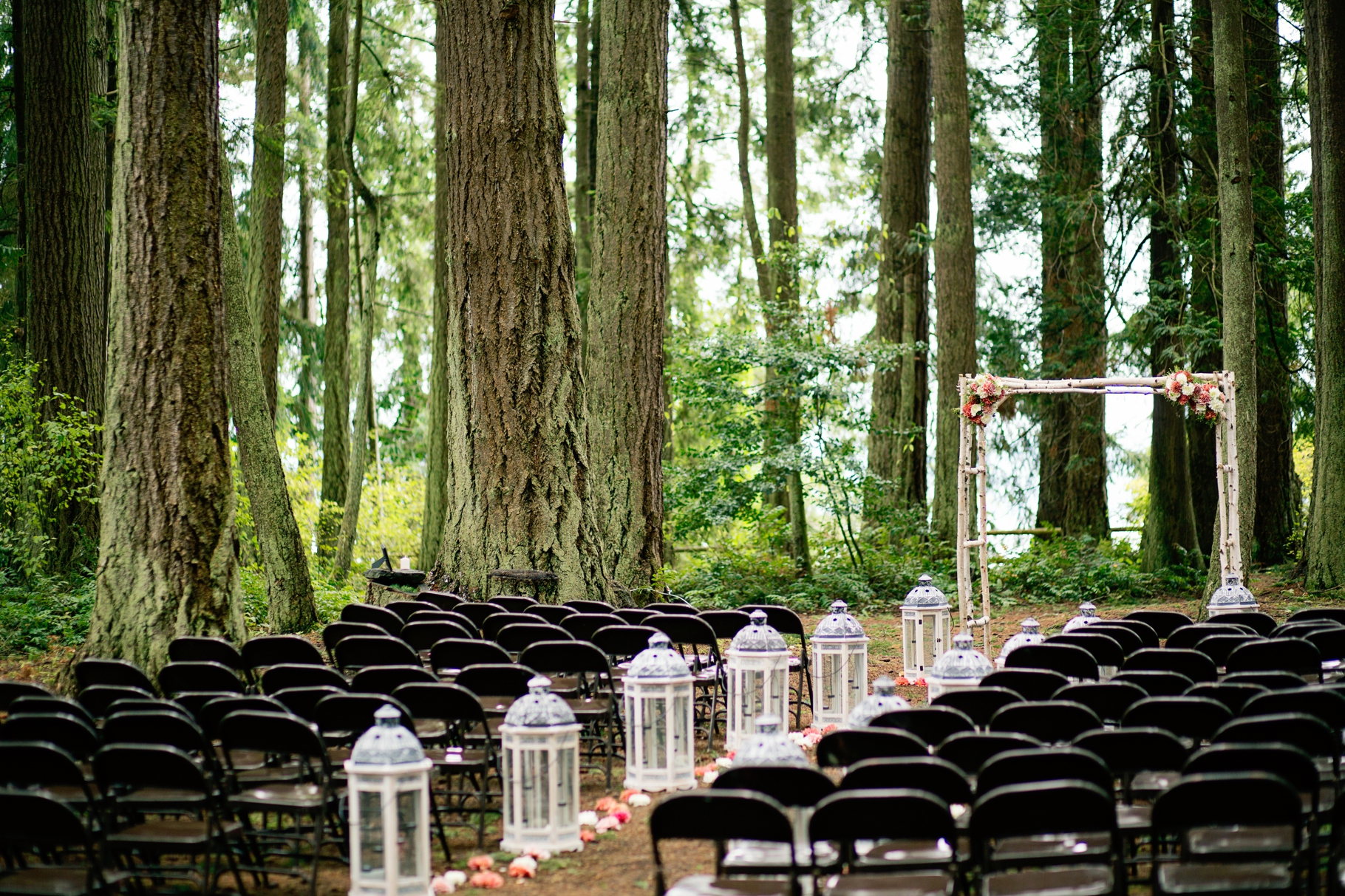 27-Ceremony-Chuppah-Birch-Tree-Branches-Arbor-wooded-bluff-olympic-mountains-Kitsap-Memorial-State-Park-Forest-Northwest-Photographer-Seattle-Wedding-Photography-by-Betty-Elaine