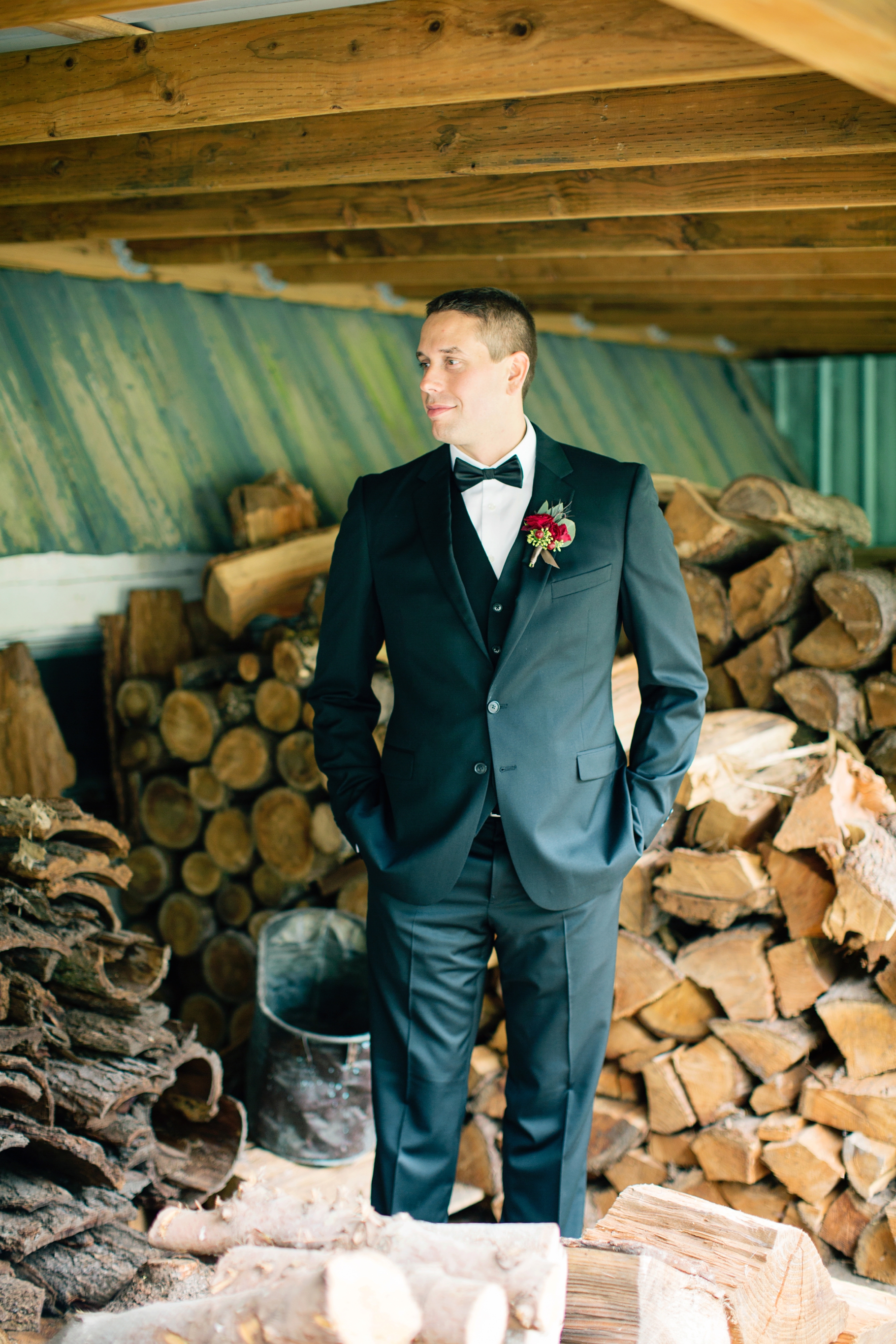 18-Groom-Portraits-Wood-Shed-Delille-Cellars-Chateau-Vineyard-Woodinville-Wedding-Photographer-Photography-by-Betty-Elaine