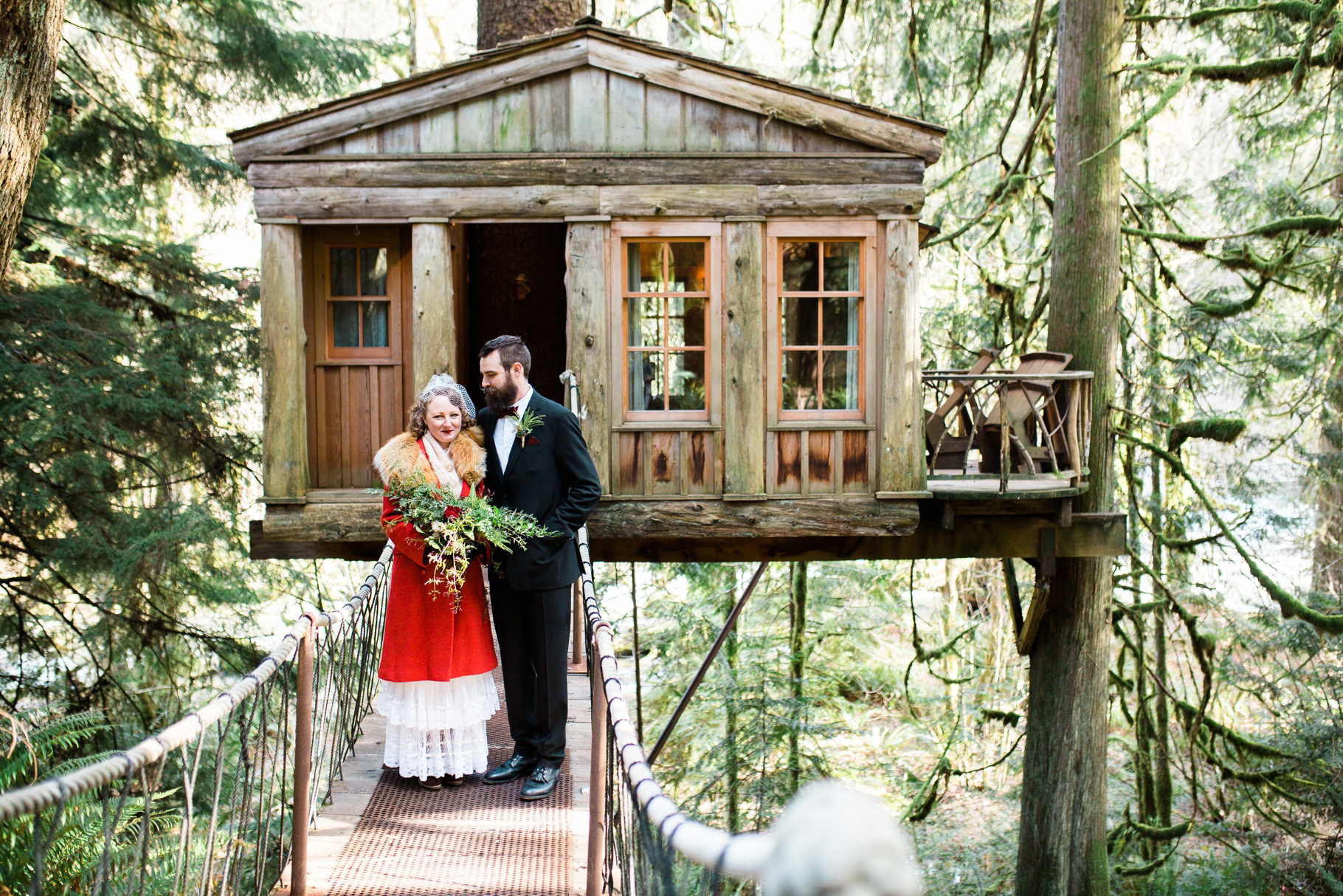 1-TreeHouse-Point-Elopement-wedding-eloping-in-seattle-photographer-northwest